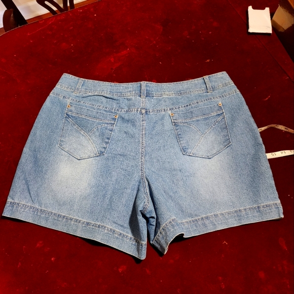NWOT ... Just My Size (JMS) Jeans shorts - Picture 6 of 7